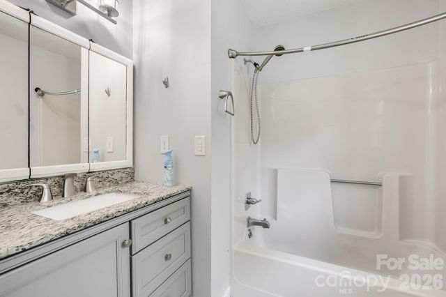 67 Banks Town Road, Weaverville, NC 28787
