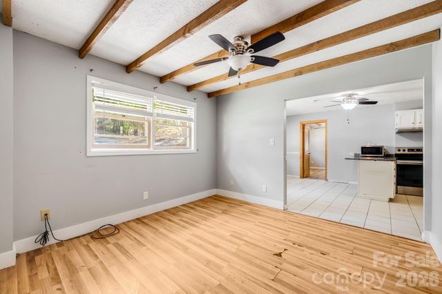 67 Banks Town Road, Weaverville, NC 28787
