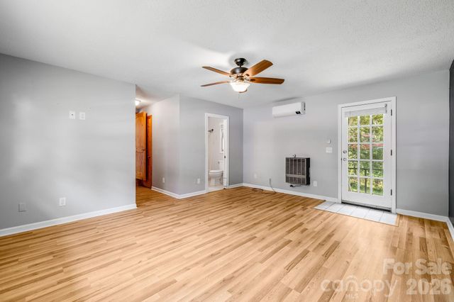 67 Banks Town Road, Weaverville, NC 28787
