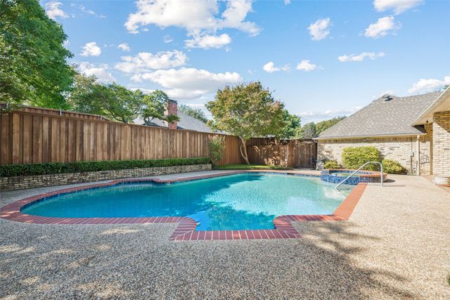 5806 London Lane, Dallas, TX 75252