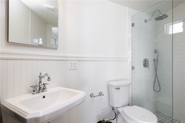 219 Pauline, Costa Mesa, CA 92627