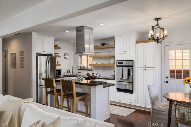 219 Pauline, Costa Mesa, CA 92627