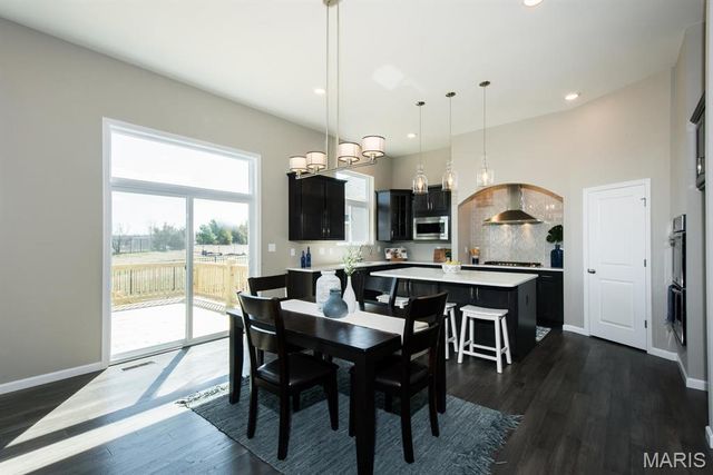 1 The AUGUSTA B@AUTUMN HOLLOW, Unincorporated, MO 63385