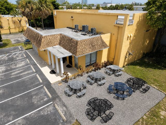 1830 NE 153rd St, North Miami Beach, FL 33162