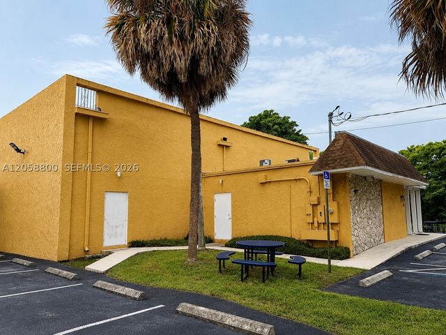 1830 NE 153rd St, North Miami Beach, FL 33162