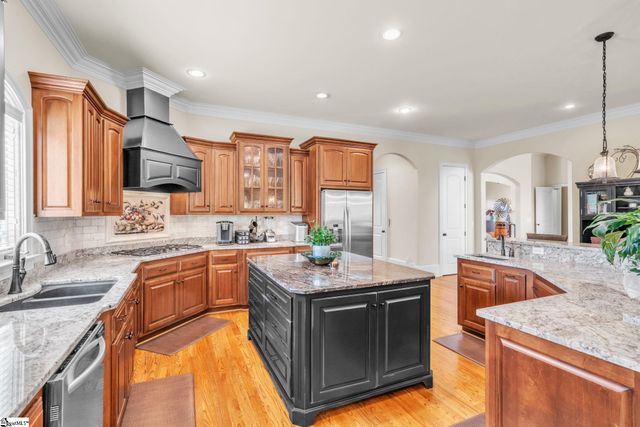 10 Great Lawn Drive, Piedmont, SC 29673