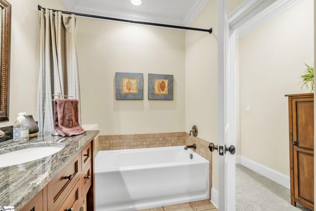10 Great Lawn Drive, Piedmont, SC 29673