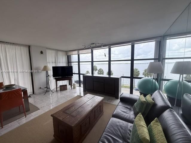 1440 Brickell Bay Dr 401, Miami, FL 33131