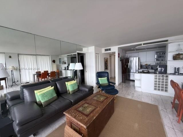 1440 Brickell Bay Dr 401, Miami, FL 33131