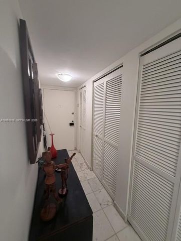 1440 Brickell Bay Dr 401, Miami, FL 33131