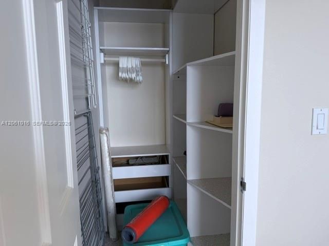 1440 Brickell Bay Dr 401, Miami, FL 33131