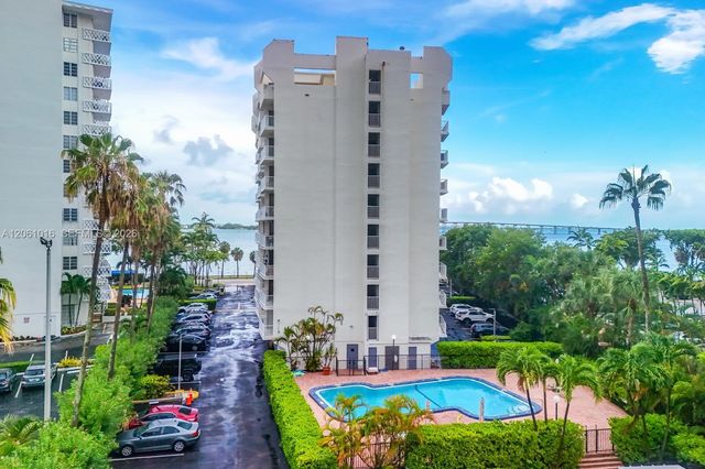 1440 Brickell Bay Dr 401, Miami, FL 33131