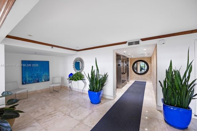 1440 Brickell Bay Dr 401, Miami, FL 33131