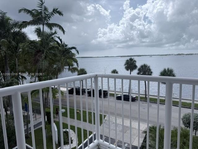 1440 Brickell Bay Dr 401, Miami, FL 33131