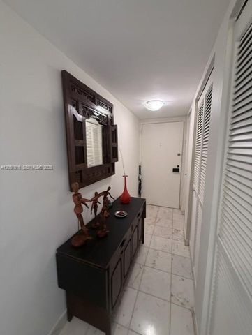 1440 Brickell Bay Dr 401, Miami, FL 33131