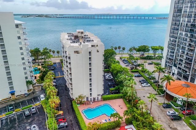 1440 Brickell Bay Dr 401, Miami, FL 33131