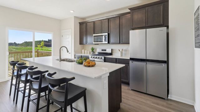 1685 baler Avenue, Aurora, IL 60503