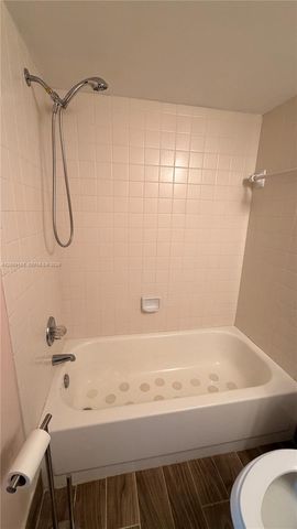 6090 N Sabal Palm Blvd 311, Tamarac, FL 33319