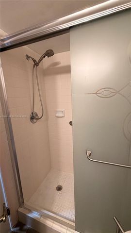 6090 N Sabal Palm Blvd 311, Tamarac, FL 33319