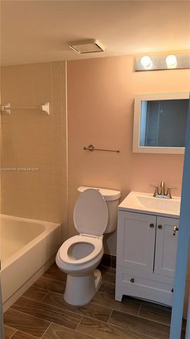 6090 N Sabal Palm Blvd 311, Tamarac, FL 33319