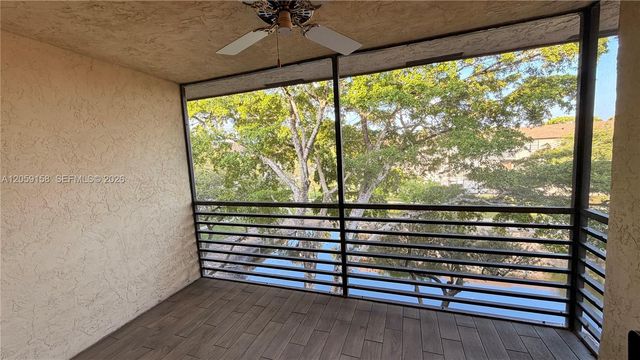 6090 N Sabal Palm Blvd 311, Tamarac, FL 33319