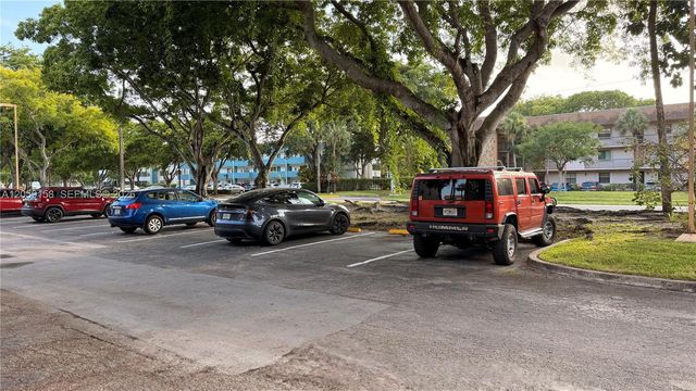 6090 N Sabal Palm Blvd 311, Tamarac, FL 33319