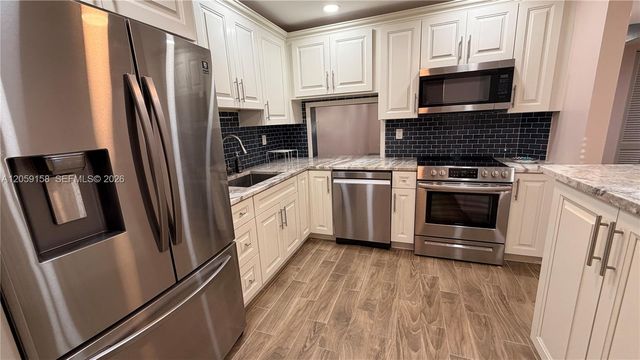 6090 N Sabal Palm Blvd 311, Tamarac, FL 33319