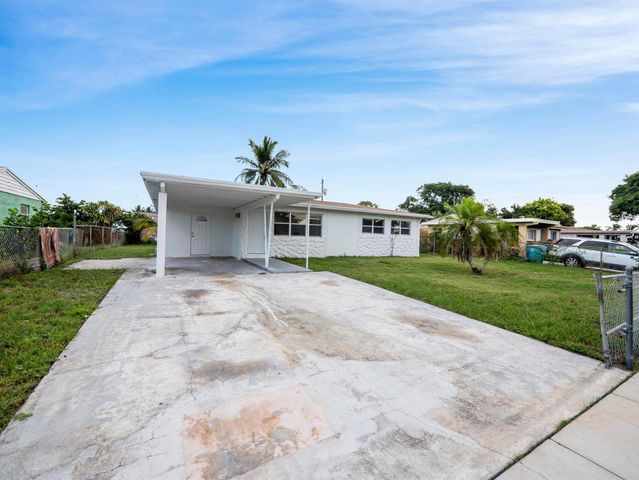 133 NW 14th Avenue, Boynton Beach, FL 33435