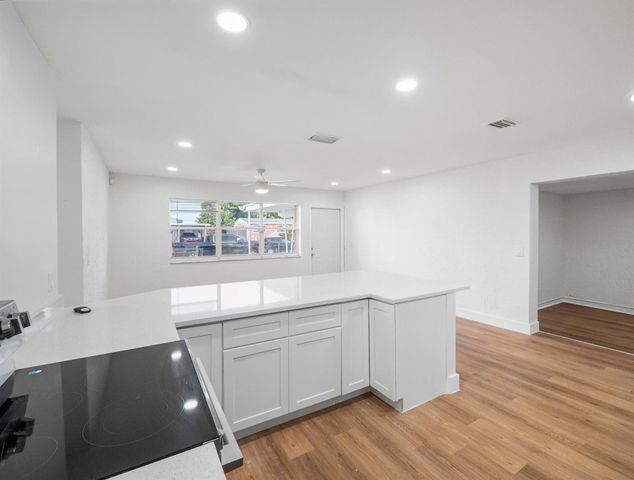 133 NW 14th Avenue, Boynton Beach, FL 33435