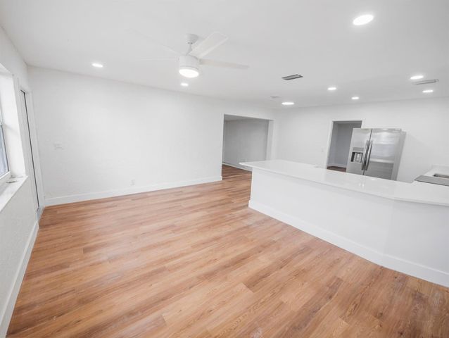 133 NW 14th Avenue, Boynton Beach, FL 33435