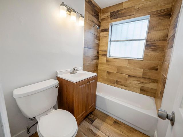 133 NW 14th Avenue, Boynton Beach, FL 33435