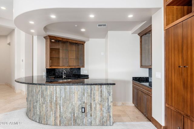 6839 E SUNNYVALE Road, Paradise Valley, AZ 85253