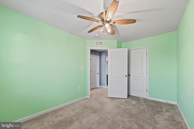 32 HEALEY CT, Bunker Hill, WV 25413