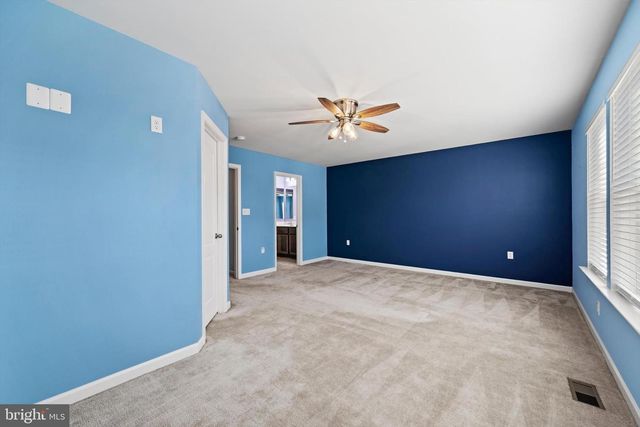 32 HEALEY CT, Bunker Hill, WV 25413