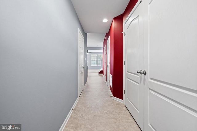 32 HEALEY CT, Bunker Hill, WV 25413