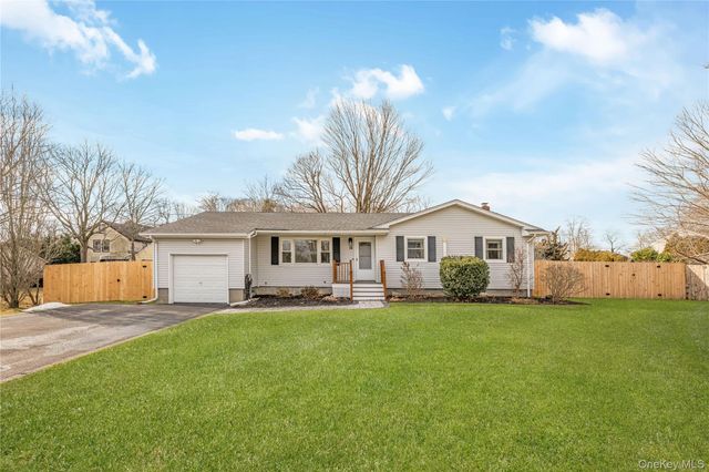 16 Hawkins Avenue, Center Moriches, NY 11934