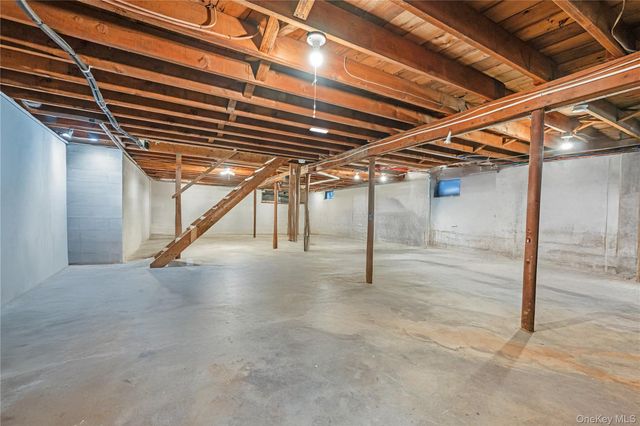 16 Hawkins Avenue, Center Moriches, NY 11934