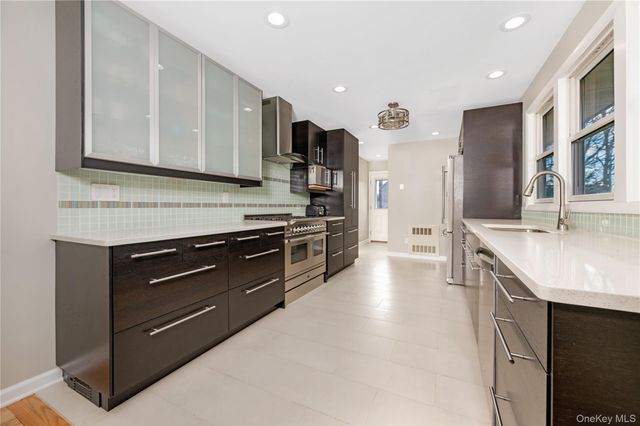 16 Hawkins Avenue, Center Moriches, NY 11934