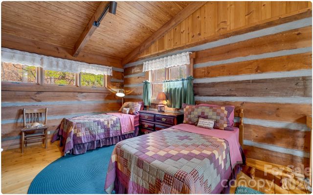 581 Mountain Laurel Drive, Franklin, NC 28734