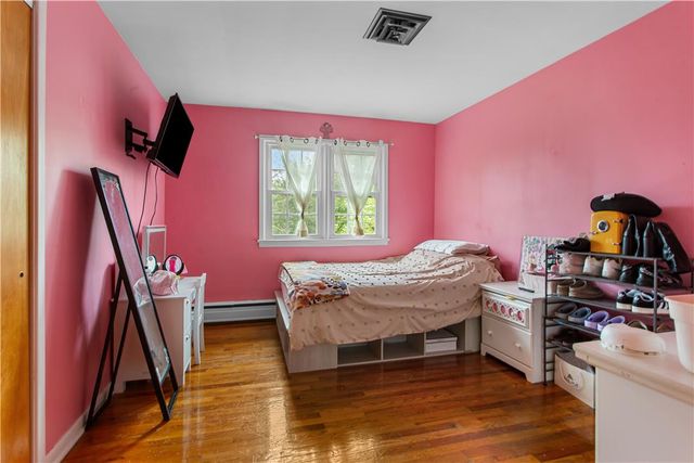 210 Jonathan Drive, Easton, PA 18045
