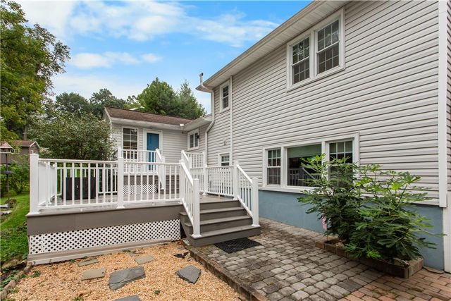 210 Jonathan Drive, Easton, PA 18045
