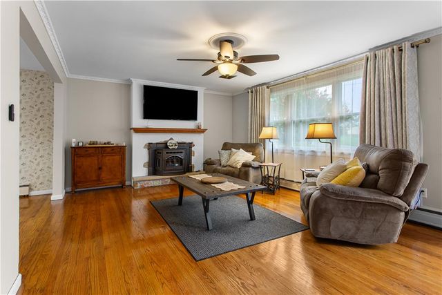 210 Jonathan Drive, Easton, PA 18045