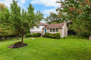 210 Jonathan Drive, Easton, PA 18045
