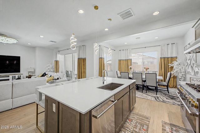 9623 W FLOWER Street, Phoenix, AZ 85037