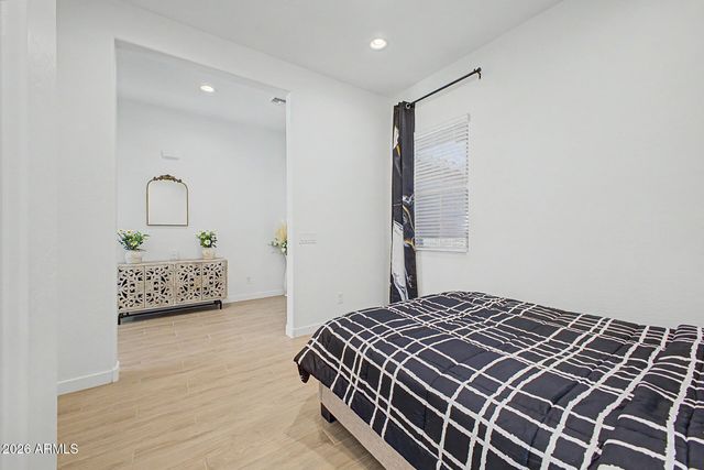 9623 W FLOWER Street, Phoenix, AZ 85037
