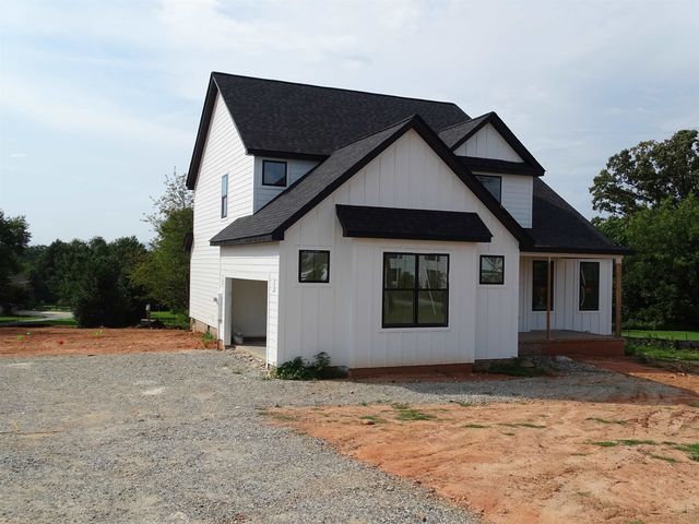 499 Mount Lebanon Church Road, Greer, SC 29651