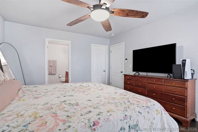 8734 E 160th Place S, Bixby, OK 74008