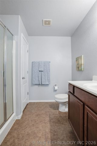 8734 E 160th Place S, Bixby, OK 74008