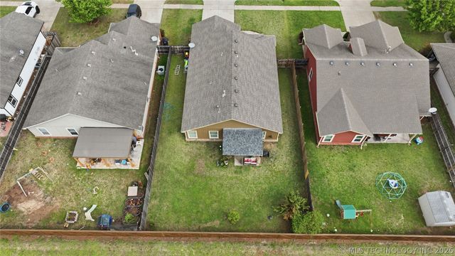 8734 E 160th Place S, Bixby, OK 74008