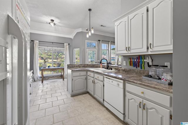 65 COUNTY ROAD 1002, Clanton, AL 35045